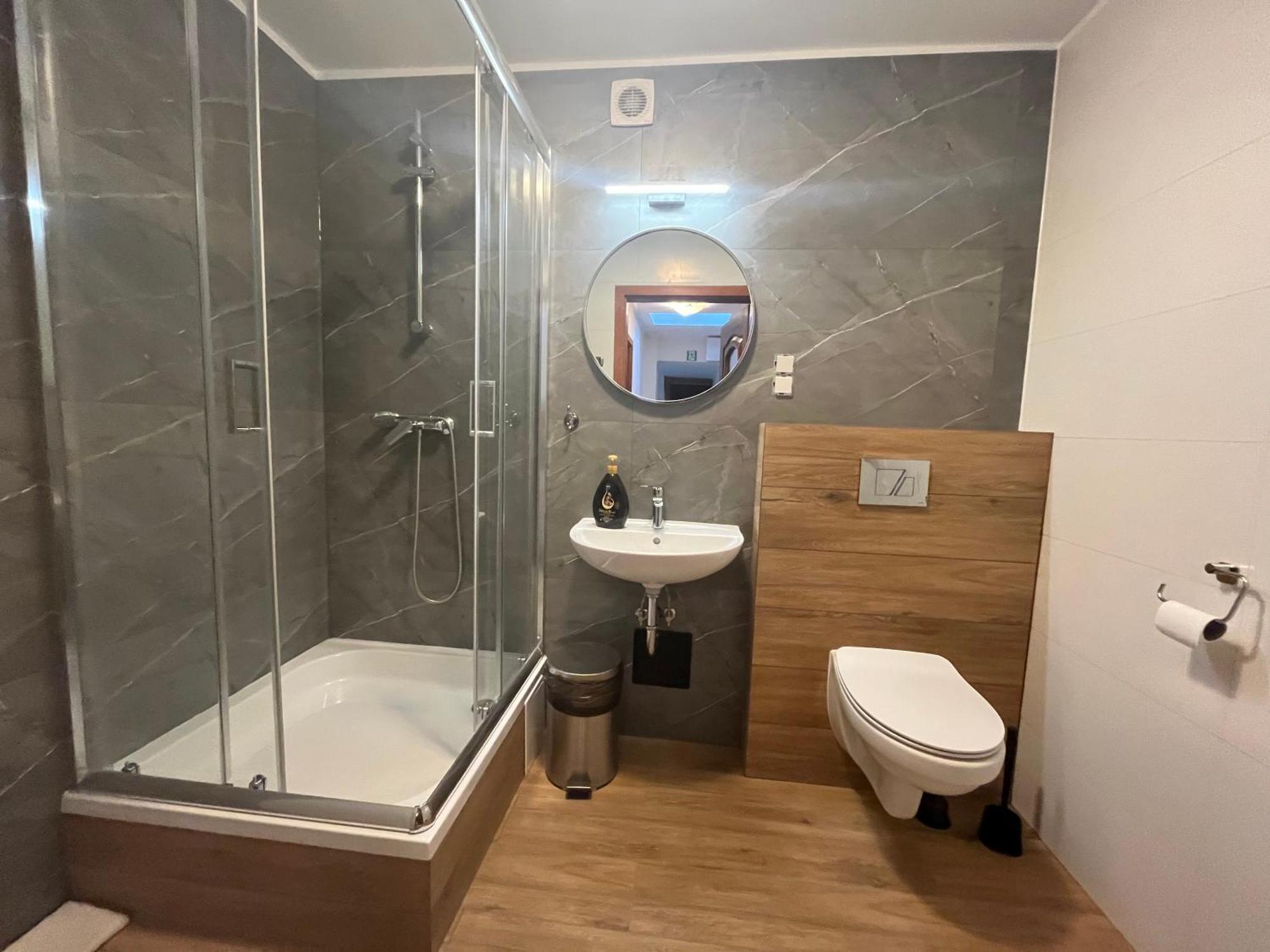 Dom Kolping Hostel Krakau Buitenkant foto