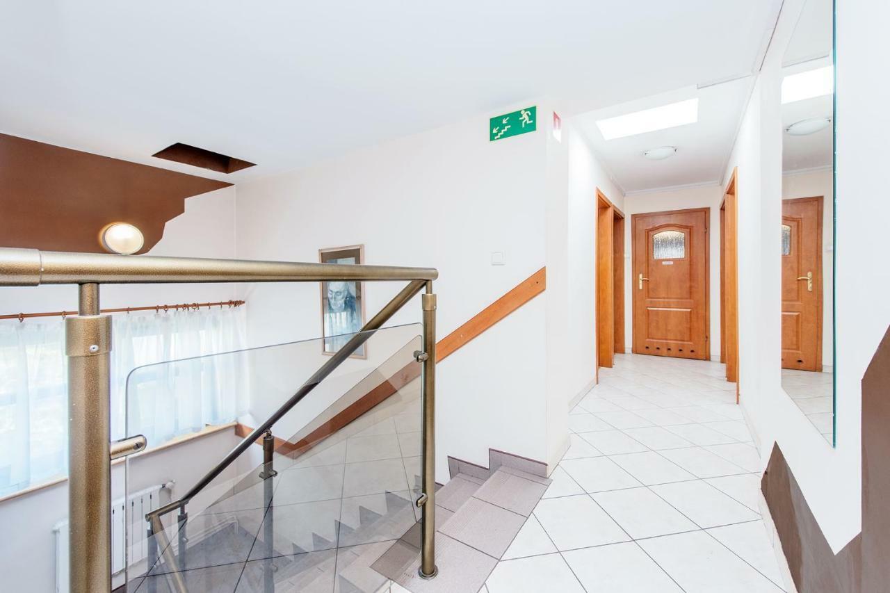 Dom Kolping Hostel Krakau Buitenkant foto